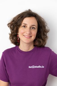 portrait de lucille gaumard, photographe à metz et formatrice fotostudio : outil de gestion pour photographes (CRM)