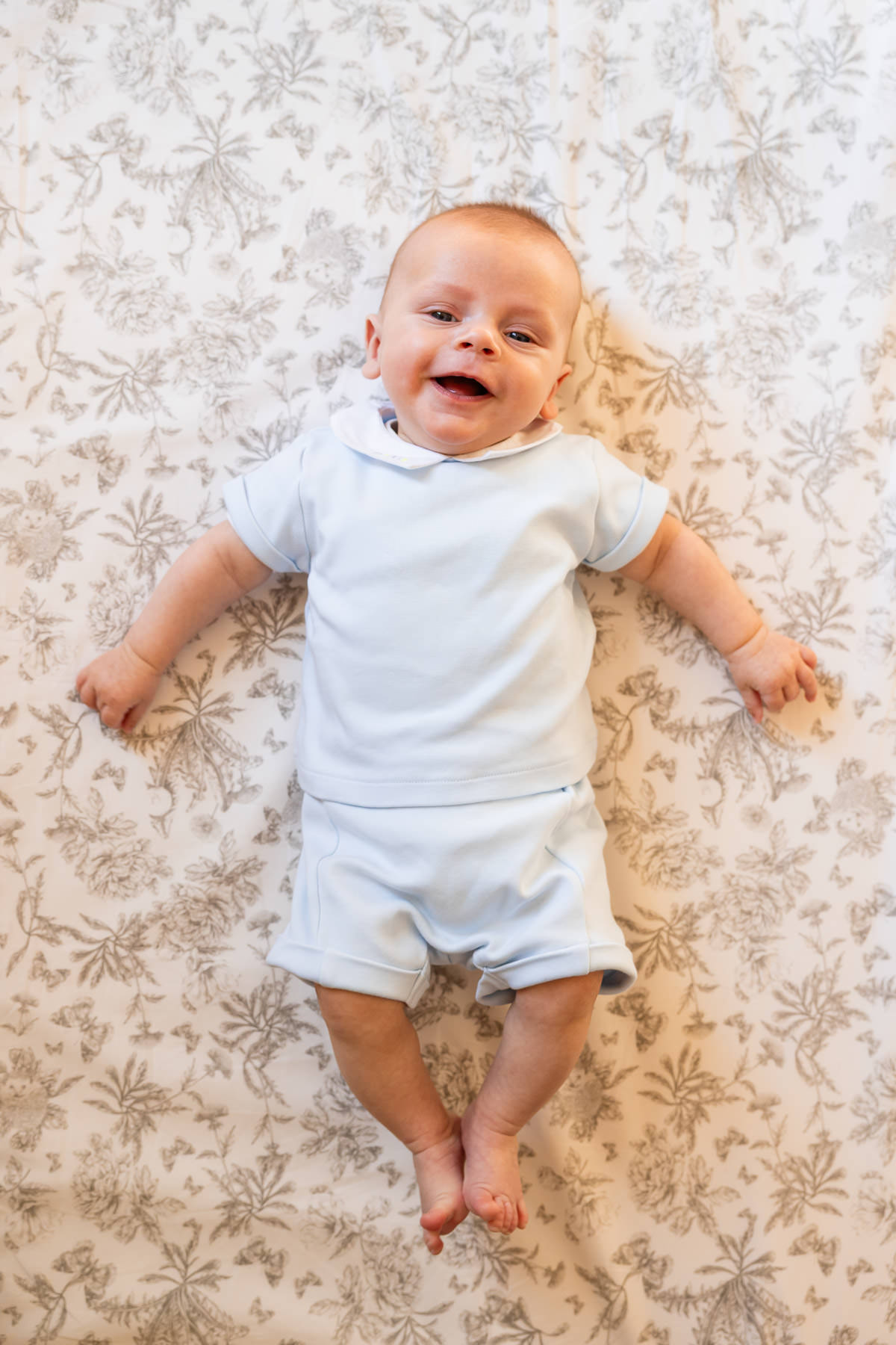 portrait de bébé à la maison à metz